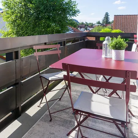 Apartment Grosse Helle Moderne Mit Balkon Und Aussicht Hbs *