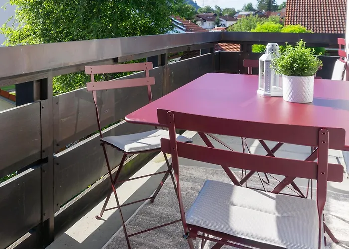 Apartment Grosse Helle Moderne Mit Balkon Und Aussicht Hbs *
